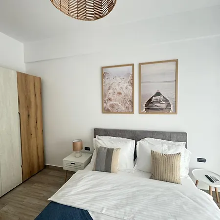 Mianelly Casa Del Mar