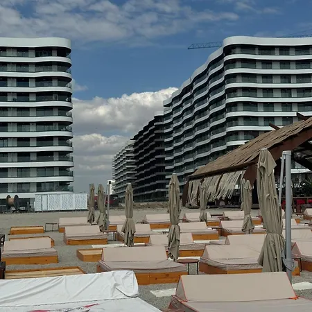 Mianelly Casa Del Mar