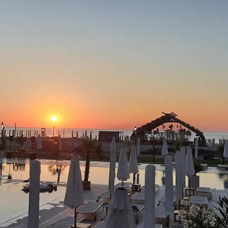 Mianelly Casa Del Mar מאמאיה