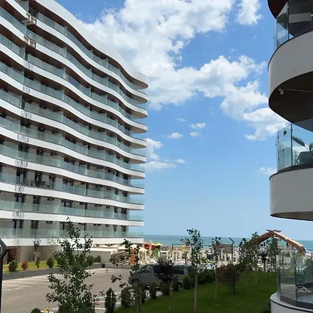 Mianelly Casa Del Mar Мамая