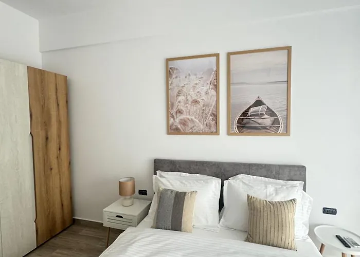 Mianelly Casa Del Mar