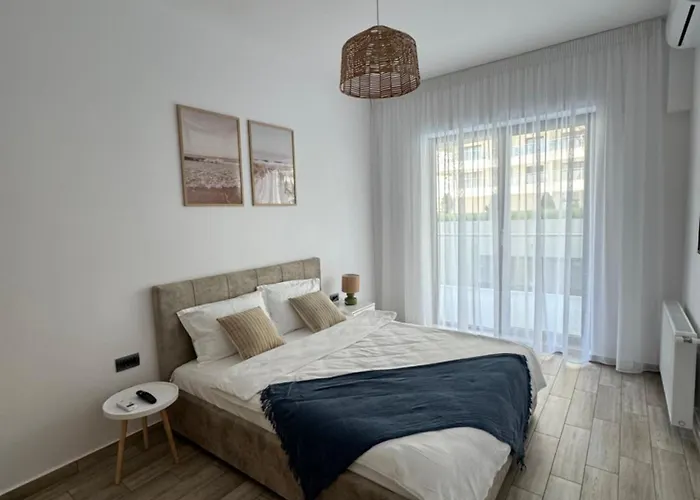 Mianelly Casa Del Mar