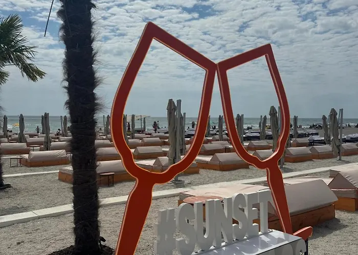 Mianelly Casa Del Mar מאמאיה