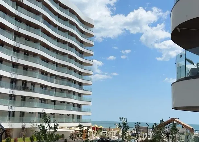 Mianelly Casa Del Mar מאמאיה